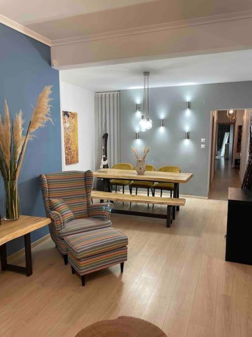 Super Luxury City Center Stay เทสซาโลนิกิ ภายนอก รูปภาพ