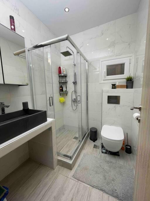 Super Luxury City Center Stay เทสซาโลนิกิ ภายนอก รูปภาพ